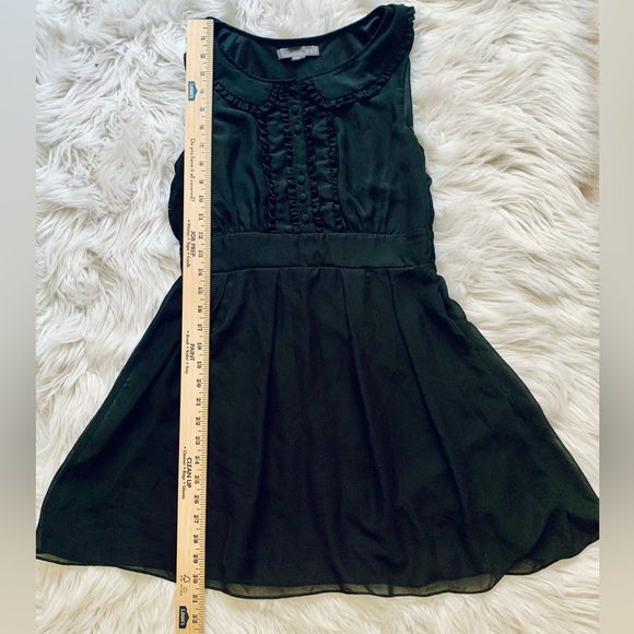 F-21 dress with ruffled front and petaled collar - Picture 12 of 14